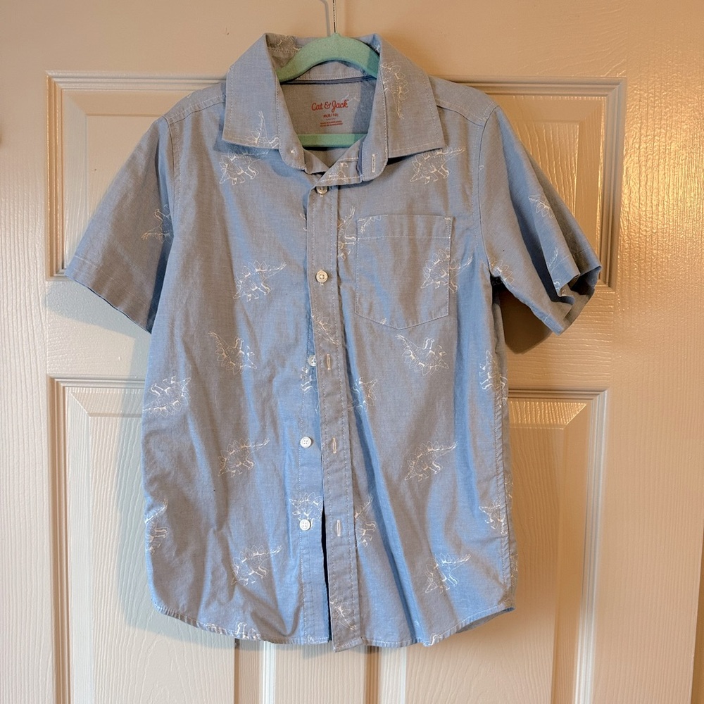 Boys Blue Button Down Short sleeve Shirt stegosaurus dinosaur print - M 8/10